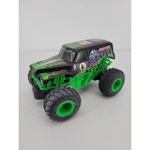 Monster Jam Grave Digger Remote‎ Control Truck 1:24 Scale RC No Remote BKT Tires